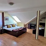 Magna Bed & Breakfast 3*