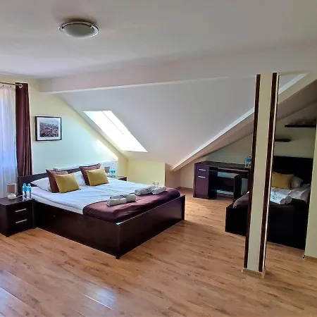 Magna Bed & Breakfast *